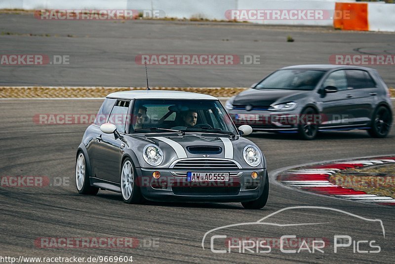 Bild #9669604 - Touristenfahrten Nürburgring GP-Strecke (25.07.2020)