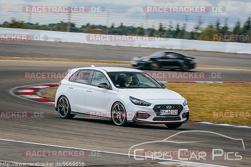 Bild #9669856 - Touristenfahrten Nürburgring GP-Strecke (25.07.2020)