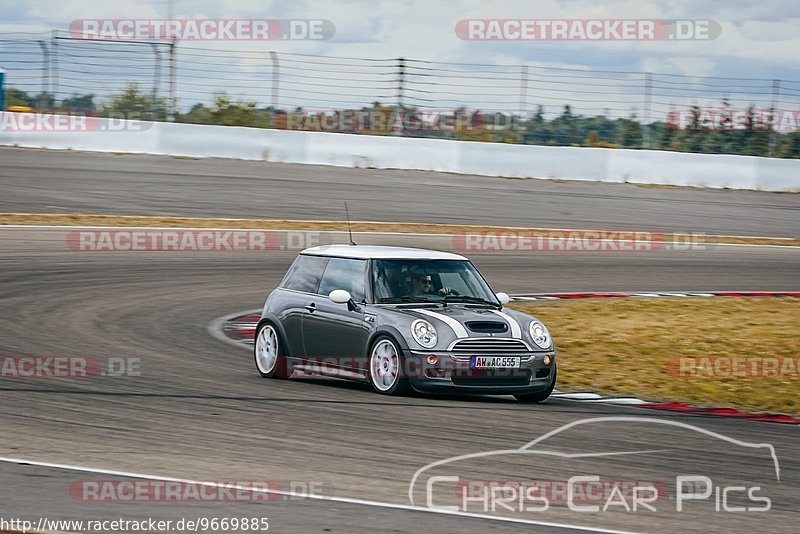 Bild #9669885 - Touristenfahrten Nürburgring GP-Strecke (25.07.2020)