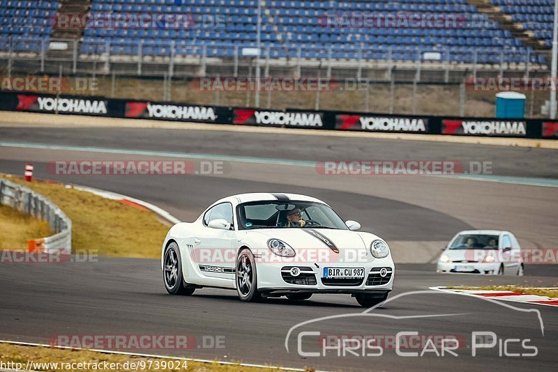 Bild #9739024 - Touristenfahrten Nürburgring GP-Strecke (25.07.2020)