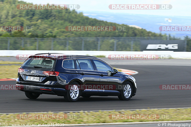 Bild #9714039 - Touristenfahrten Nürburgring GP-Strecke (26.07.2020)