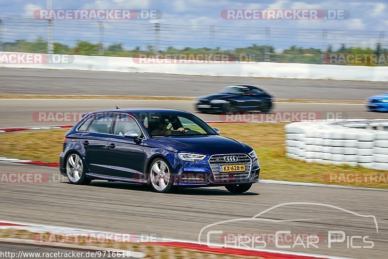 Bild #9716618 - Touristenfahrten Nürburgring GP-Strecke (26.07.2020)