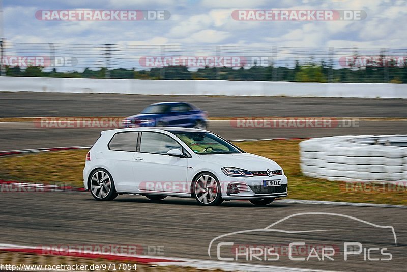 Bild #9717054 - Touristenfahrten Nürburgring GP-Strecke (26.07.2020)