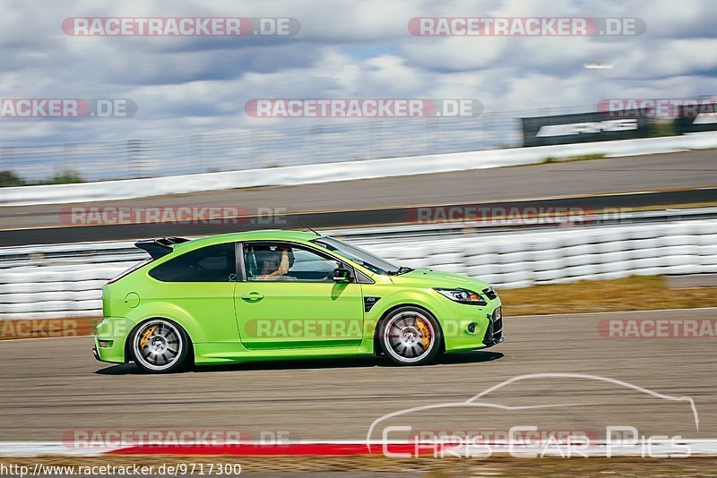 Bild #9717300 - Touristenfahrten Nürburgring GP-Strecke (26.07.2020)