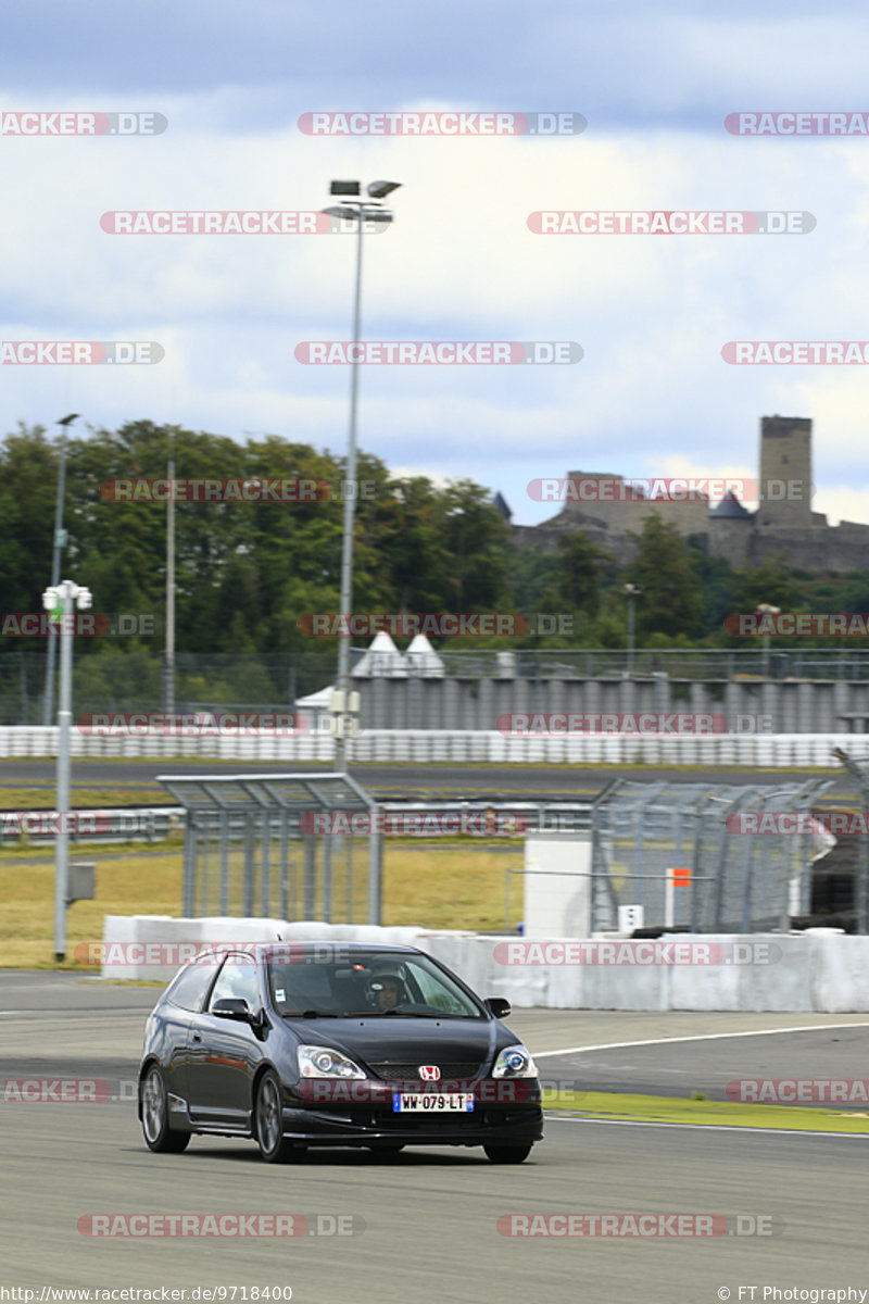 Bild #9718400 - Touristenfahrten Nürburgring GP-Strecke (26.07.2020)