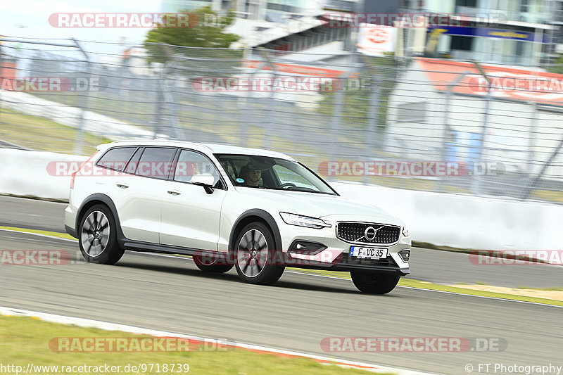 Bild #9718739 - Touristenfahrten Nürburgring GP-Strecke (26.07.2020)