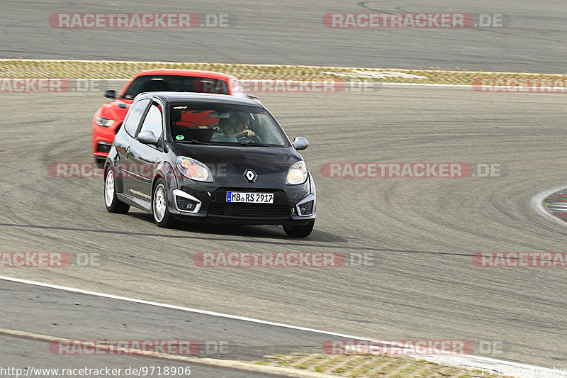 Bild #9718906 - Touristenfahrten Nürburgring GP-Strecke (26.07.2020)