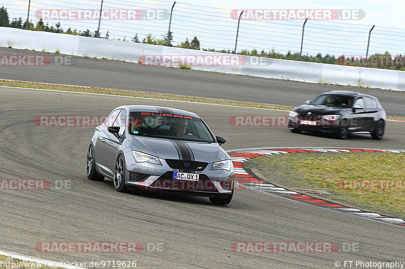 Bild #9719626 - Touristenfahrten Nürburgring GP-Strecke (26.07.2020)