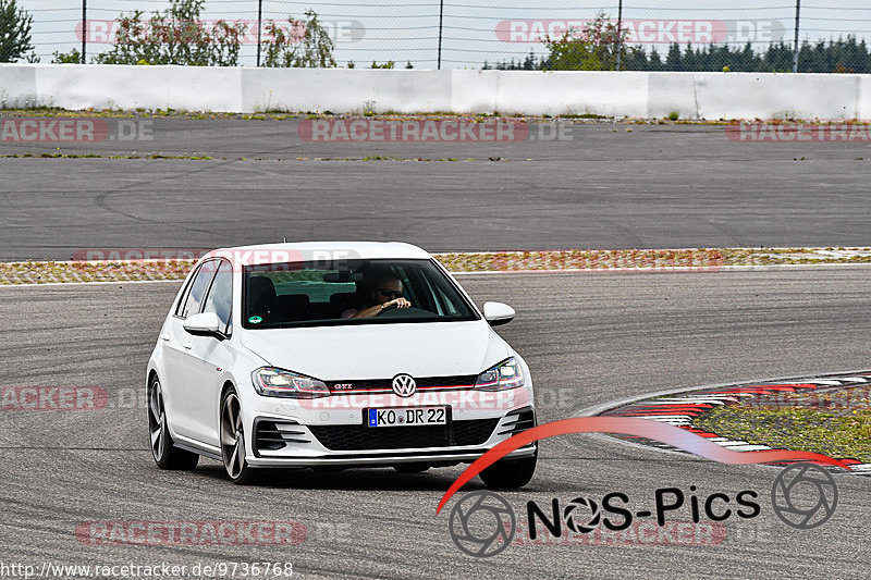 Bild #9736768 - Touristenfahrten Nürburgring GP-Strecke (26.07.2020)