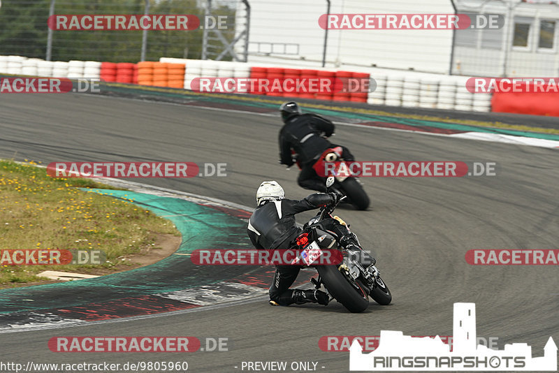 Bild #9805960 - Touristenfahrten Nürburgring GP-Strecke (02.08.2020)