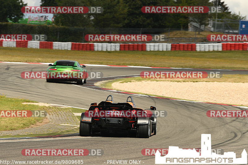 Bild #9809685 - Touristenfahrten Nürburgring GP-Strecke (02.08.2020)