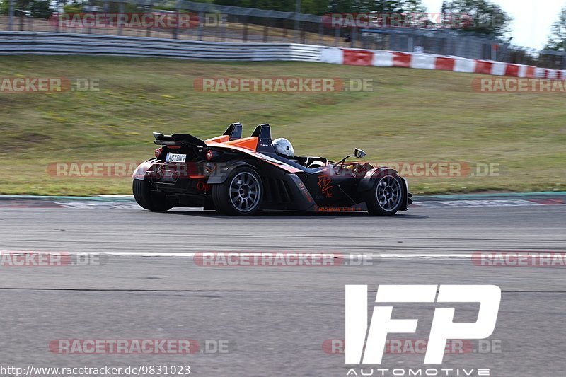 Bild #9831023 - Touristenfahrten Nürburgring GP-Strecke (02.08.2020)