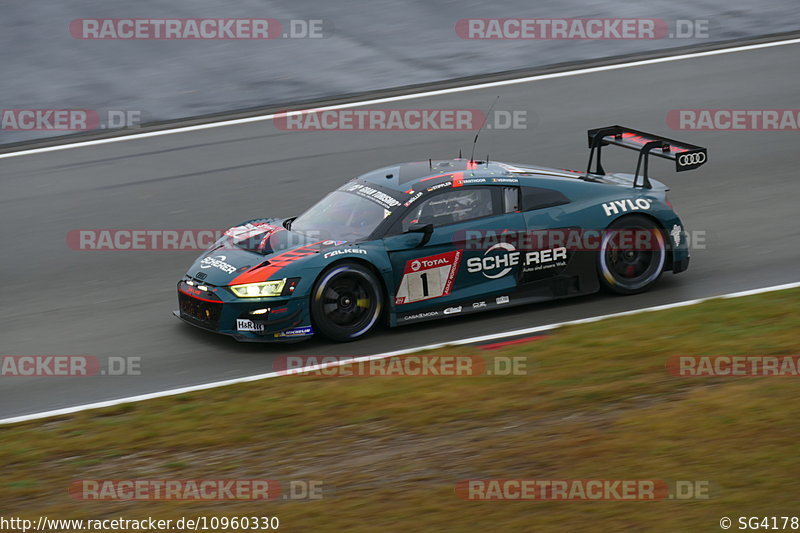 Bild #10960330 - 48. ADAC Total 24h-Rennen Nürburgring