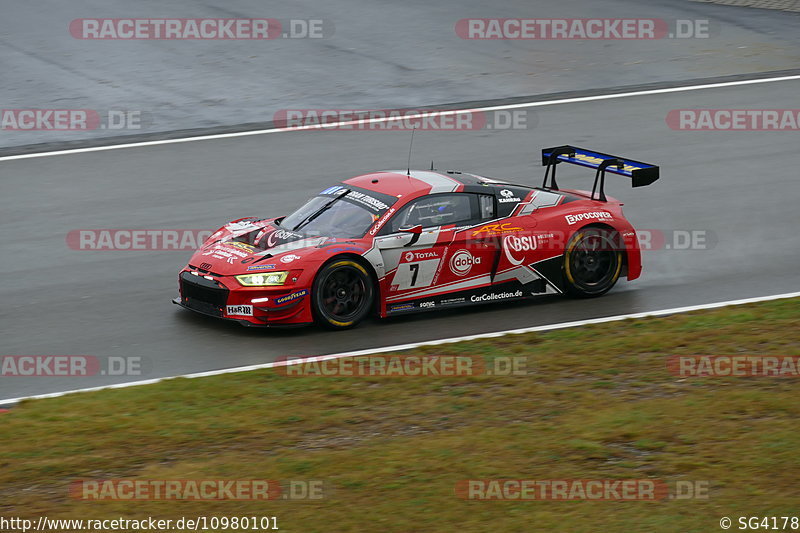 Bild #10980101 - 48. ADAC Total 24h-Rennen Nürburgring