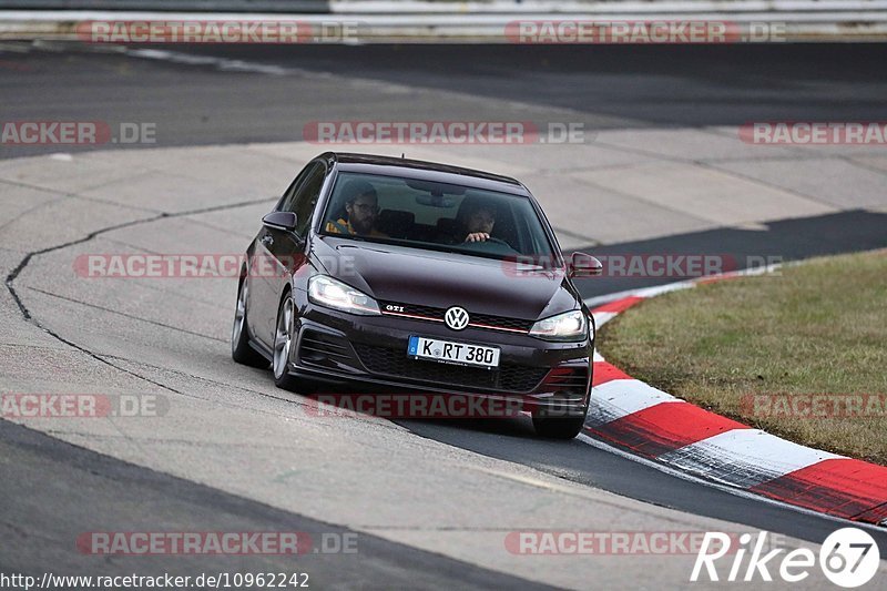 Bild #10962242 - Touristenfahrten Nürburgring Nordschleife (28.09.2020)