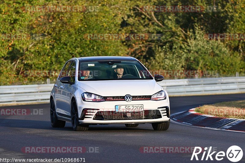 Bild #10968671 - Touristenfahrten Nürburgring Nordschleife (29.09.2020)