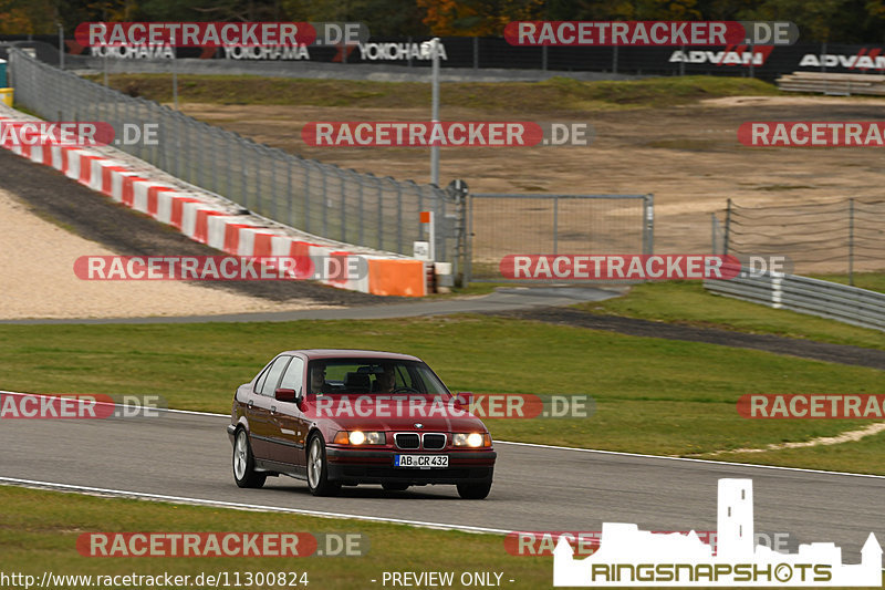Bild #11300824 - Touristenfahrten Nürburgring GP-Strecke (25.10.2020)
