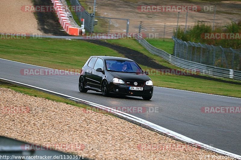 Bild #11303671 - Touristenfahrten Nürburgring GP-Strecke (25.10.2020)