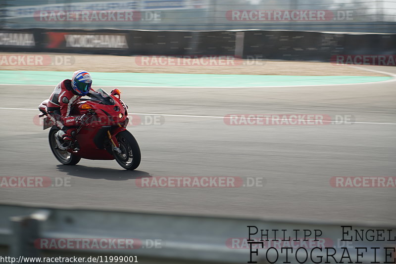 Bild #11999001 - Touristenfahrten Nürburgring GP-Strecke (02.04.2021)