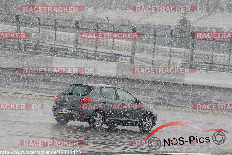 Bild #12133425 - Touristenfahrten Nürburgring GP-Strecke (05.04.2021)