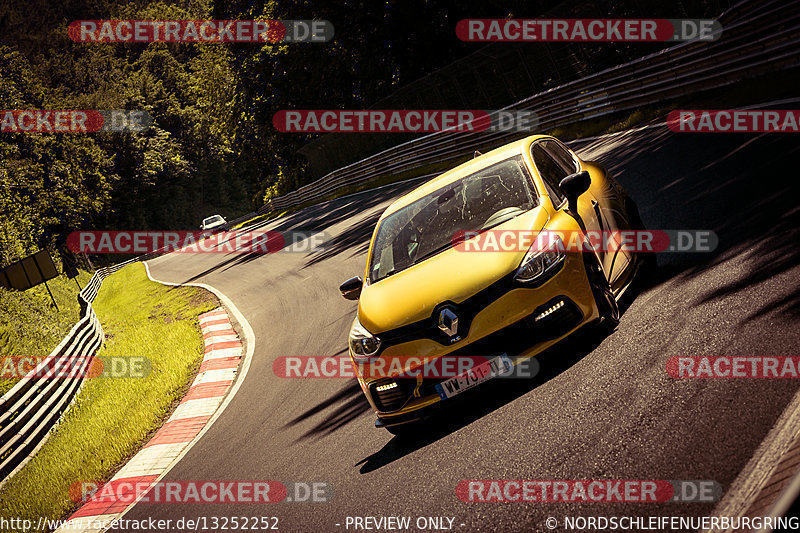 Bild #13252252 - Touristenfahrten Nürburgring Nordschleife (13.06.2021)