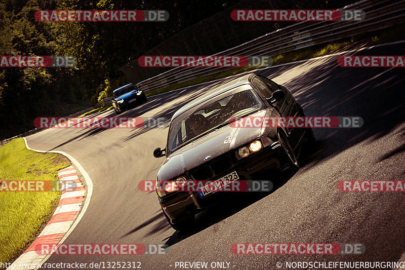 Bild #13252312 - Touristenfahrten Nürburgring Nordschleife (13.06.2021)