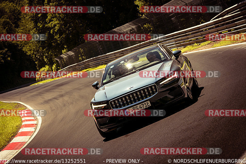 Bild #13252551 - Touristenfahrten Nürburgring Nordschleife (13.06.2021)