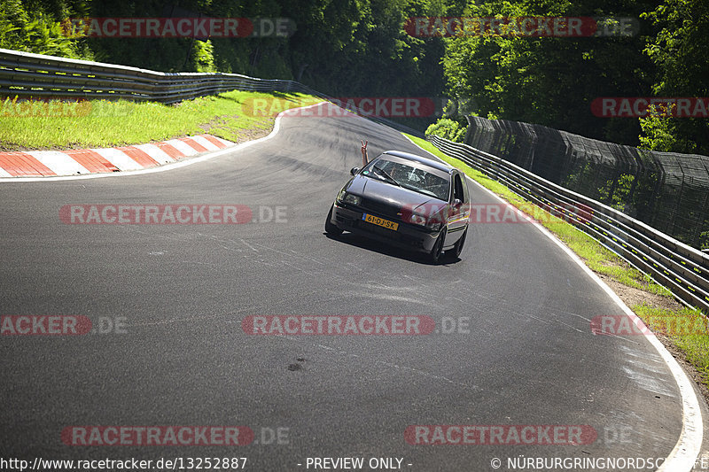 Bild #13252887 - Touristenfahrten Nürburgring Nordschleife (13.06.2021)