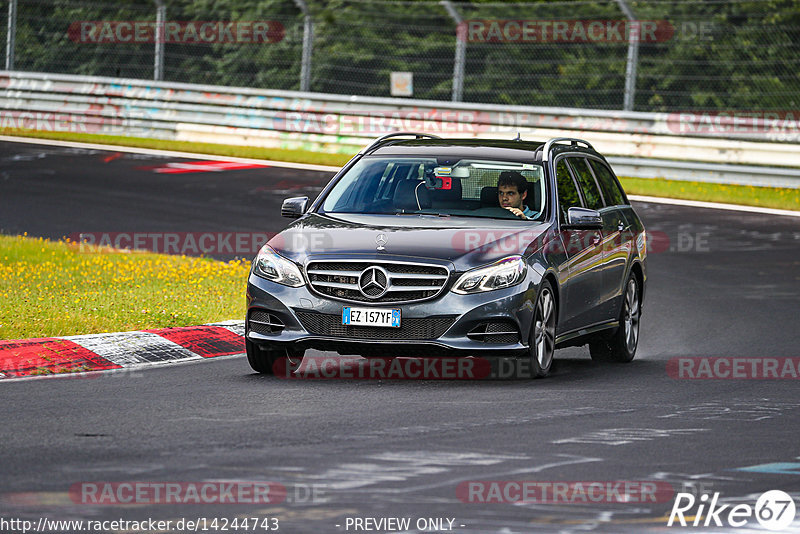 Bild #14244743 - Touristenfahrten Nürburgring Nordschleife (27.08.2021)