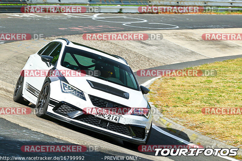 Bild #16799992 - Touristenfahrten Nürburgring Nordschleife (15.05.2022)