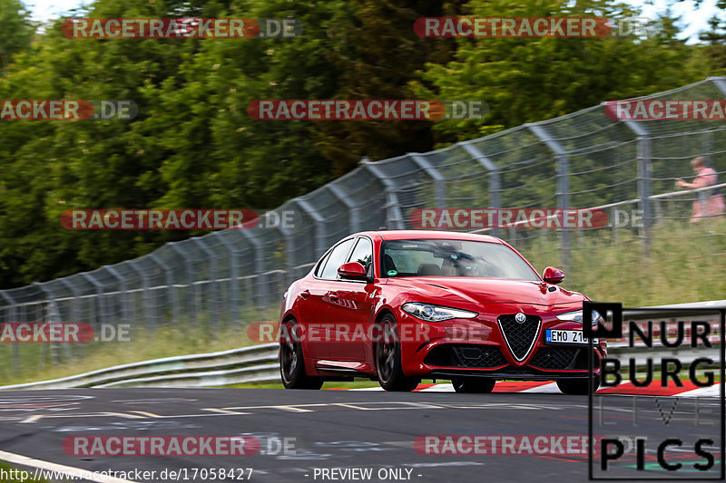 Bild #17058427 - Touristenfahrten Nürburgring Nordschleife (10.06.2022)