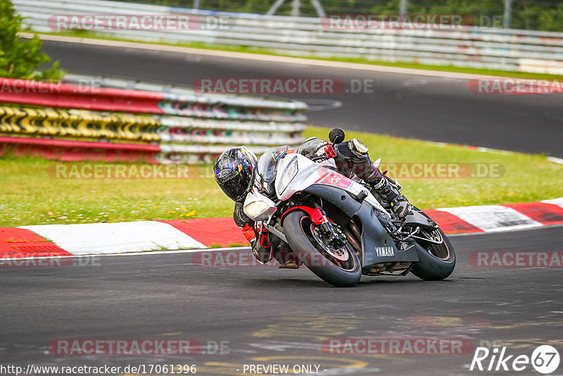 Bild #17061396 - Touristenfahrten Nürburgring Nordschleife (10.06.2022)