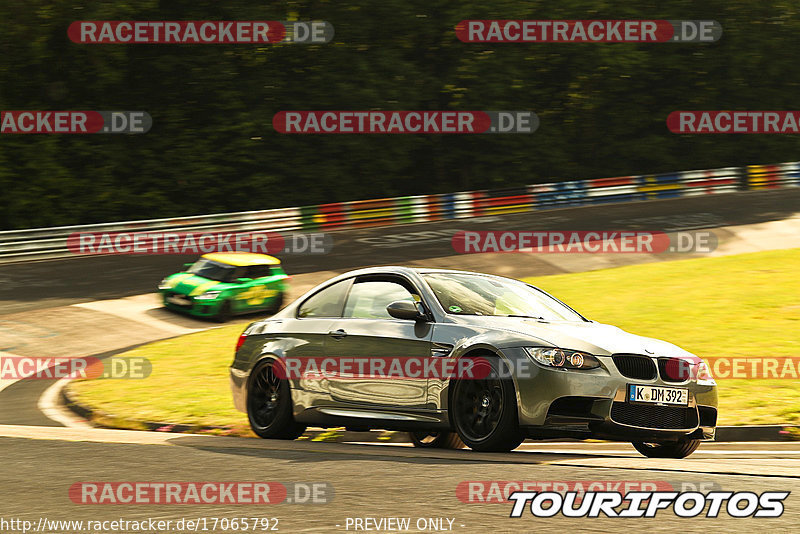 Bild #17065792 - Touristenfahrten Nürburgring Nordschleife (10.06.2022)