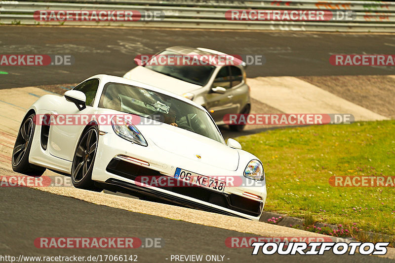 Bild #17066142 - Touristenfahrten Nürburgring Nordschleife (10.06.2022)