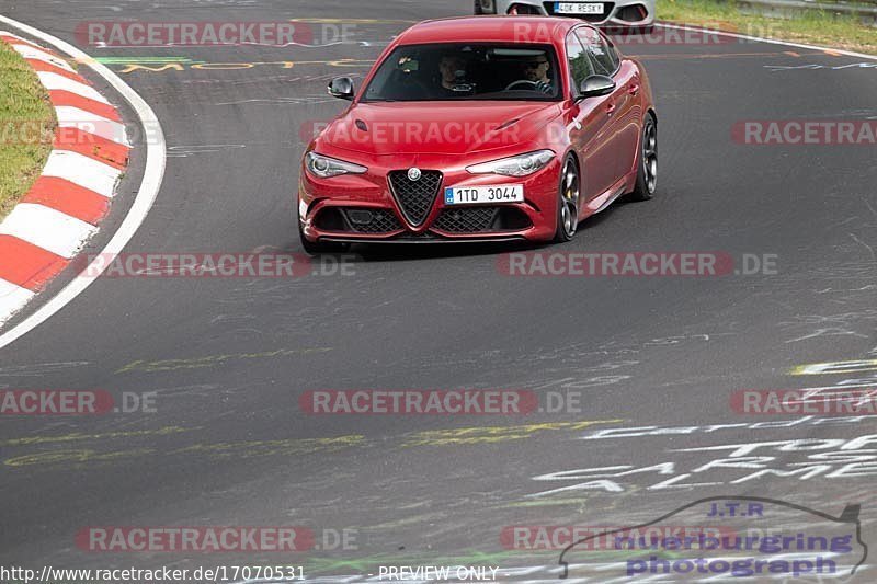 Bild #17070531 - Touristenfahrten Nürburgring Nordschleife (11.06.2022)