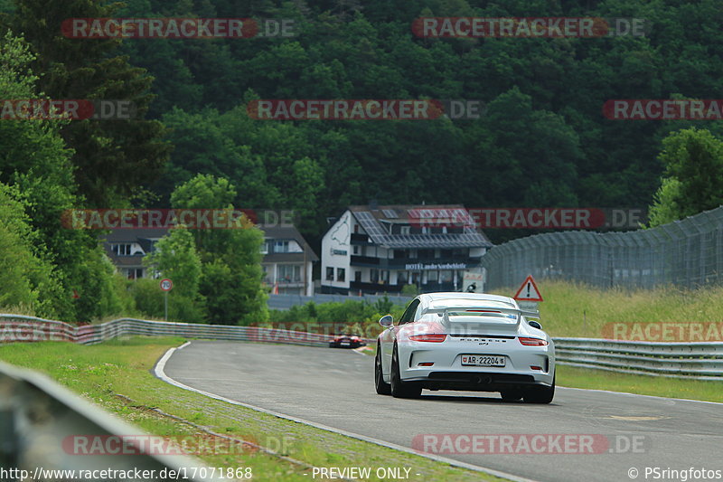 Bild #17071868 - Touristenfahrten Nürburgring Nordschleife (11.06.2022)