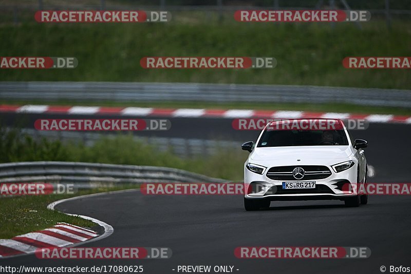 Bild #17080625 - Touristenfahrten Nürburgring Nordschleife (11.06.2022)