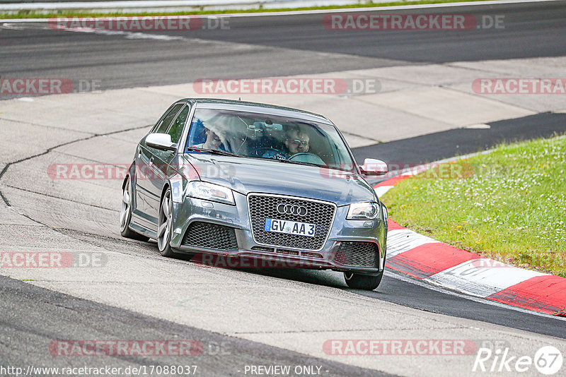 Bild #17088037 - Touristenfahrten Nürburgring Nordschleife (11.06.2022)