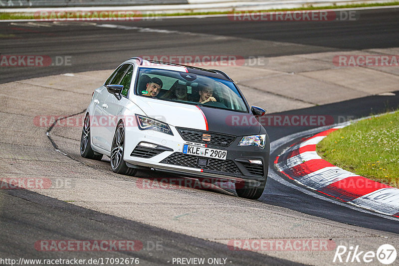 Bild #17092676 - Touristenfahrten Nürburgring Nordschleife (11.06.2022)