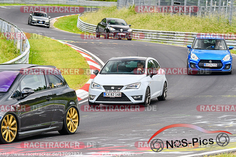 Bild #17092824 - Touristenfahrten Nürburgring Nordschleife (11.06.2022)