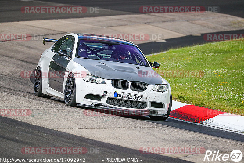 Bild #17092942 - Touristenfahrten Nürburgring Nordschleife (11.06.2022)