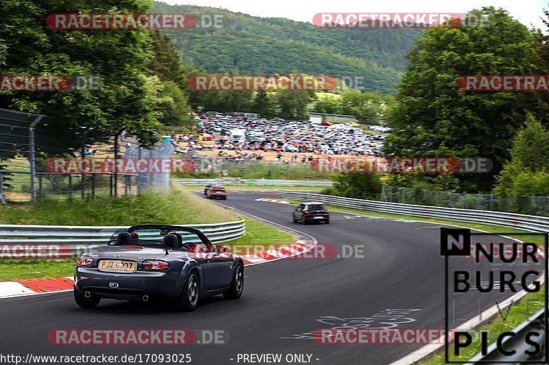 Bild #17093025 - Touristenfahrten Nürburgring Nordschleife (11.06.2022)