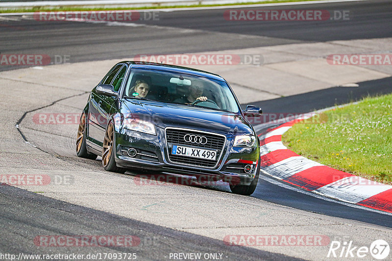 Bild #17093725 - Touristenfahrten Nürburgring Nordschleife (11.06.2022)