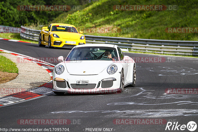 Bild #17095704 - Touristenfahrten Nürburgring Nordschleife (11.06.2022)