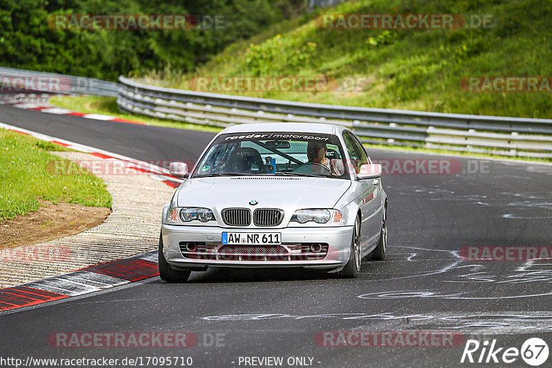 Bild #17095710 - Touristenfahrten Nürburgring Nordschleife (11.06.2022)