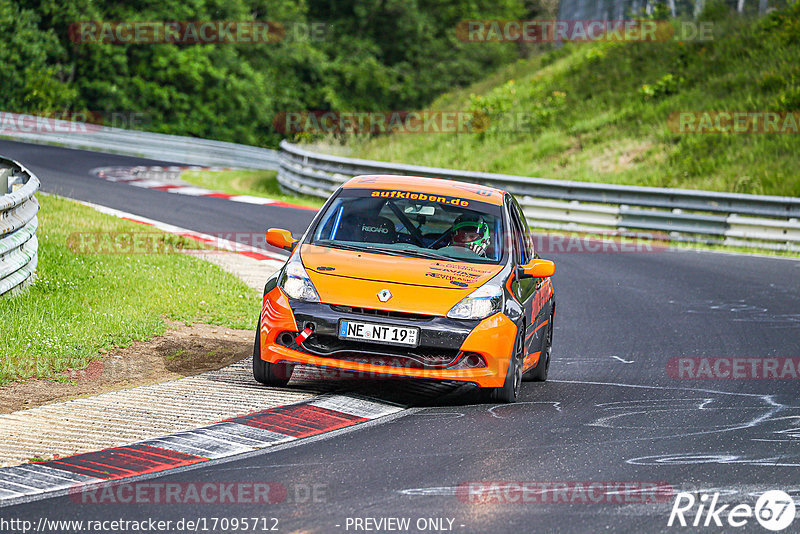 Bild #17095712 - Touristenfahrten Nürburgring Nordschleife (11.06.2022)