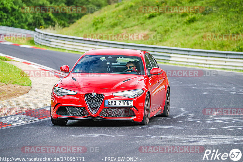 Bild #17095771 - Touristenfahrten Nürburgring Nordschleife (11.06.2022)