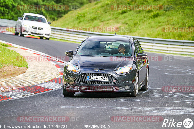 Bild #17095781 - Touristenfahrten Nürburgring Nordschleife (11.06.2022)