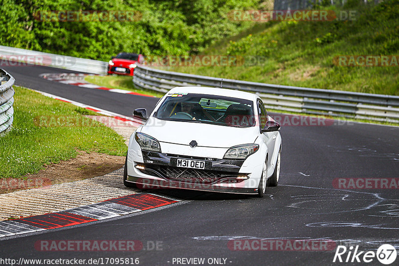 Bild #17095816 - Touristenfahrten Nürburgring Nordschleife (11.06.2022)