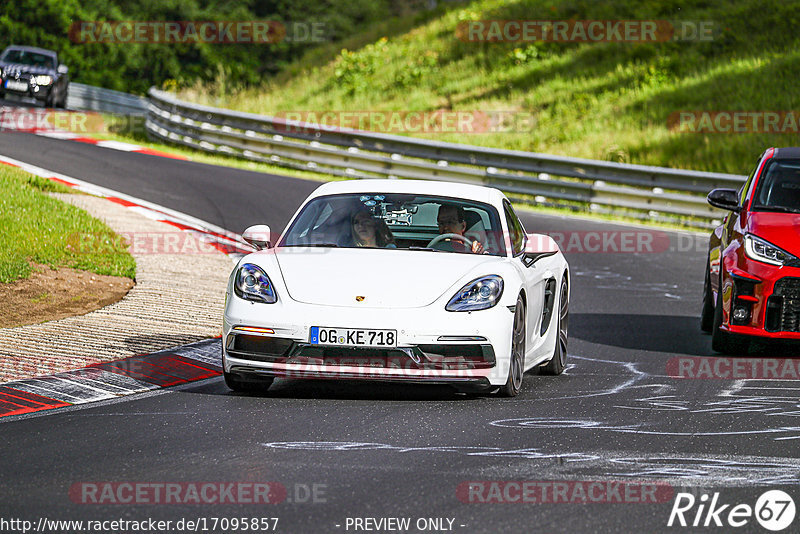 Bild #17095857 - Touristenfahrten Nürburgring Nordschleife (11.06.2022)